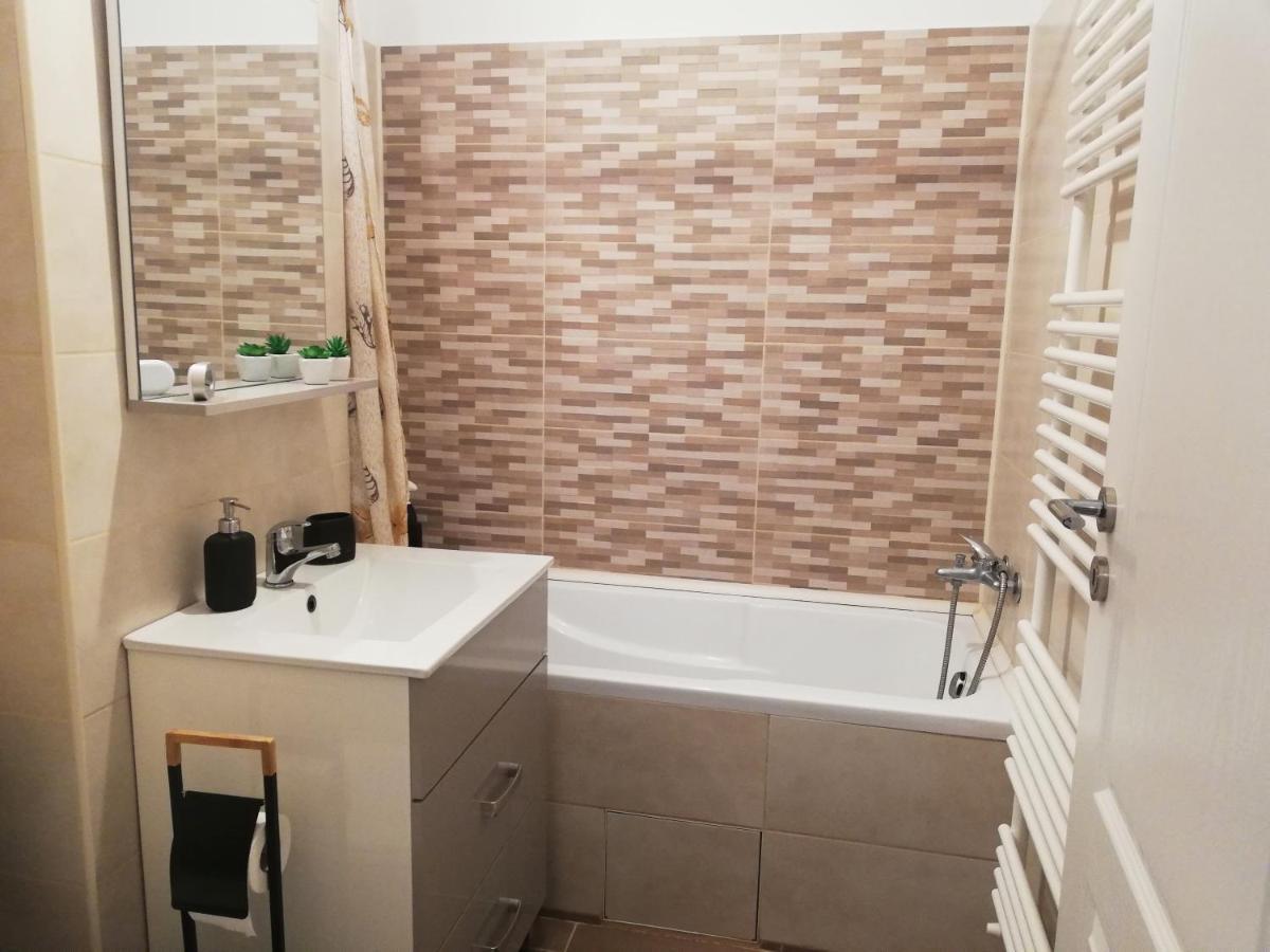 Marlen'S Apartment Бухарест Экстерьер фото